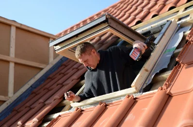 Pose de fenêtres de toit Velux à Aiguillon